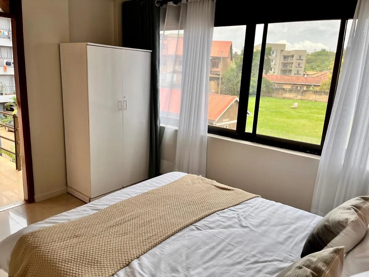 Spacious 3 Bedroom Apartment Excellent Location Bugolobi Kampala - Immersion 1